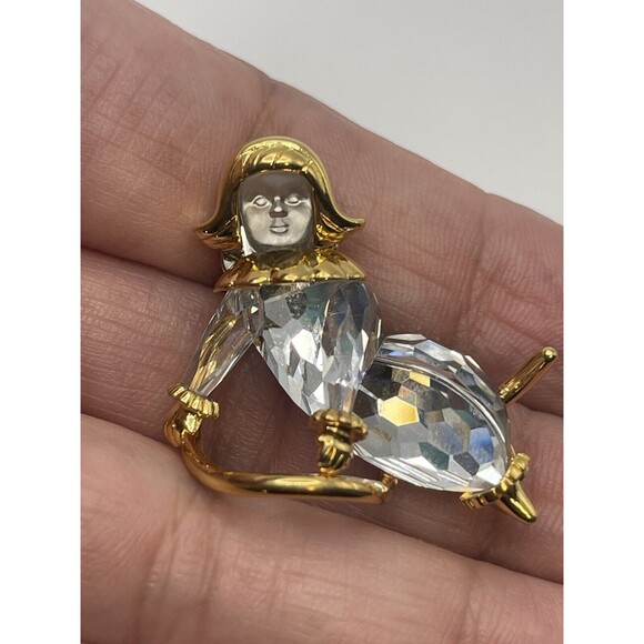 Swarovski Moon Child SWINGING CHILD Mini Brooch - Picture 1 of 8